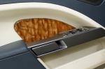 Aston Martin Rapide 2010 года